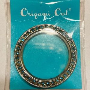 Erinite Locket